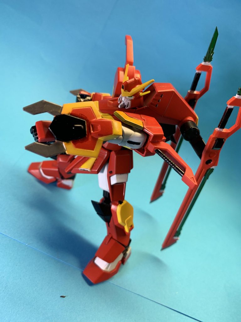 パンツァーアイゼン。ソードストライクと武装が似通ってるのがロマン心くすぐりますよね。