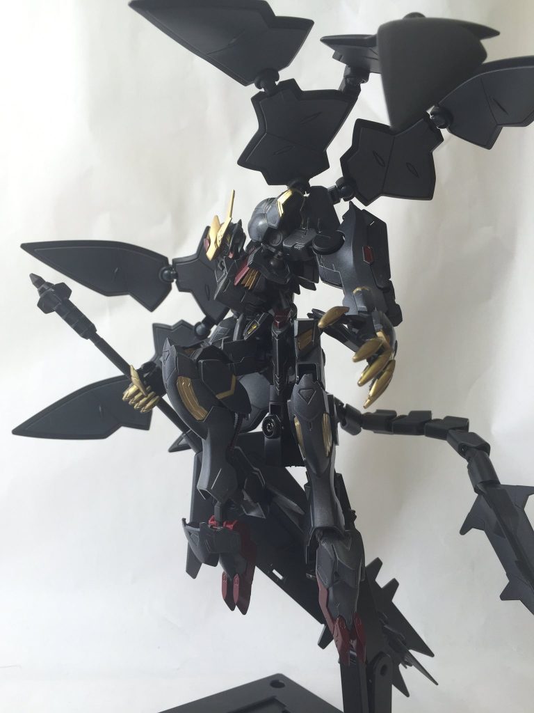 メイン武装の1/100対艦メイス。