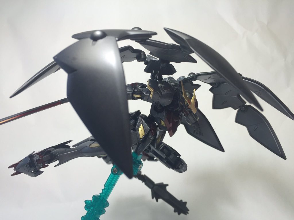 おまけ。
ルプスレクス発売前のガンダムバルバトス エンデ。胴体や腕がまだルプスの頃のやつ。