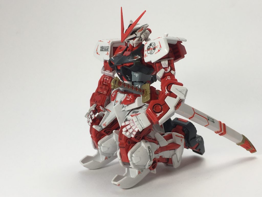 左斜め前を向き正座