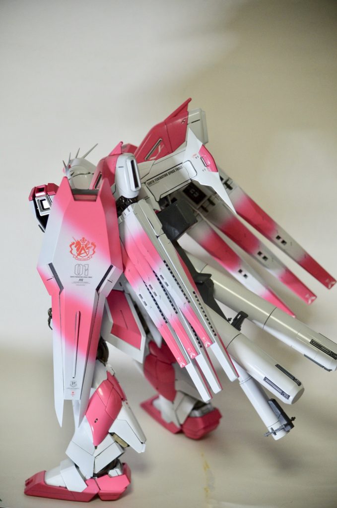 Hi-νガンダムver.ka–2枚目/制作者：ぱっくりくん