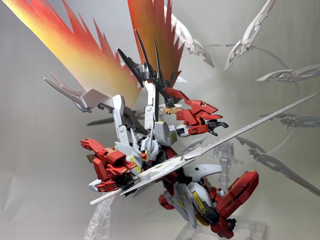 ソードビットでプラフスキーゲートを展開しランチャーのビームを通して火力増強や、シュトラールを通して強化したりなど。