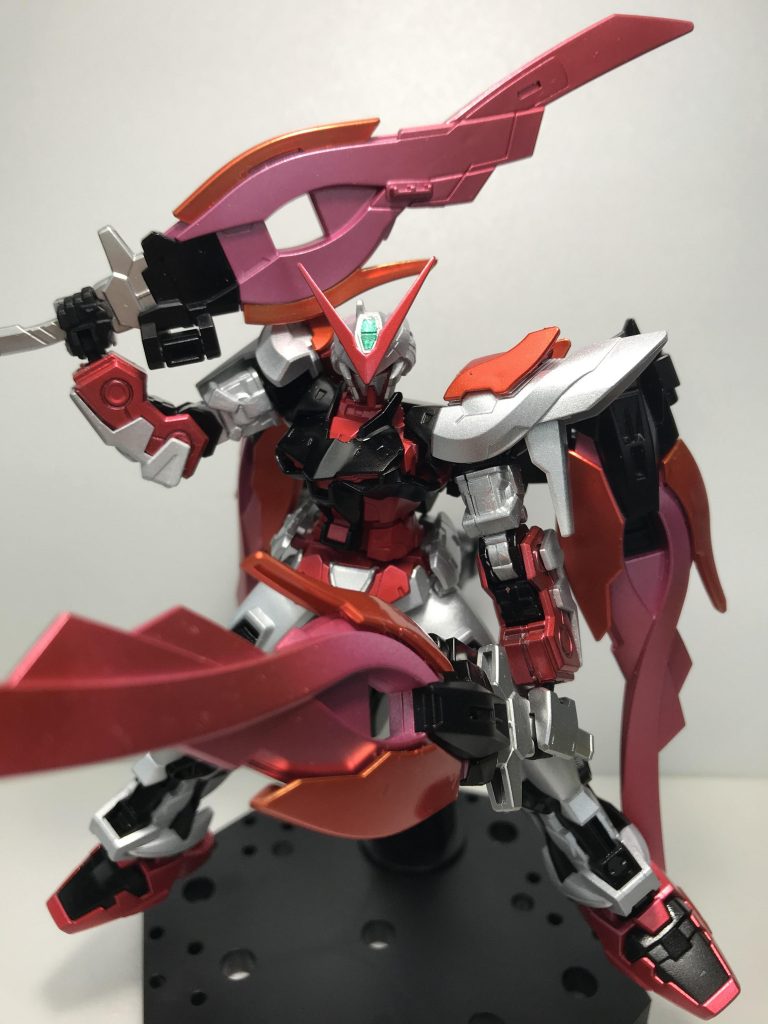 ４枚羽から取り出したもう１つのメイン武器、ツインソード。