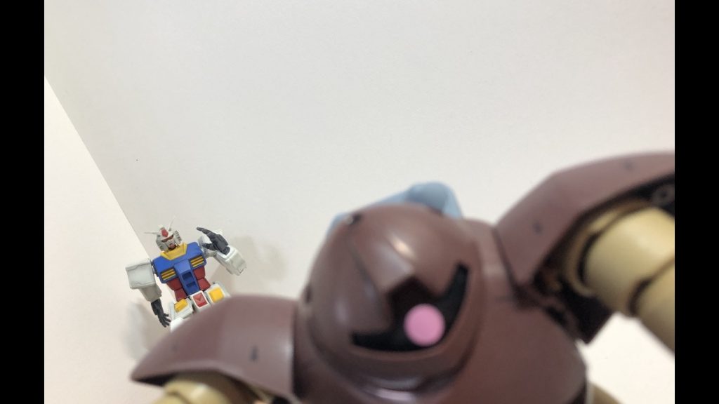 ガンキャノンの危機–2枚目/制作者：石の湯