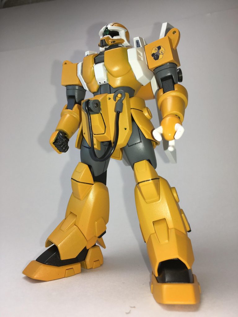 下からの煽り
黄色と白塗装が下手くそ過ぎて、近づくとアラが目立つ_:(´ཀ`」 ∠):