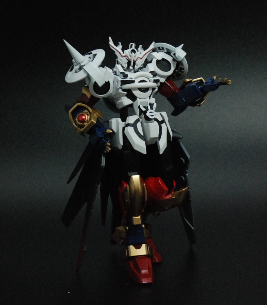 こういう軽い感じのポーズが似合う。