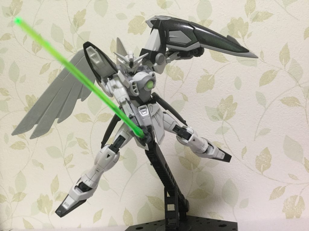 ウイングガンダム–4枚目/制作者：ゆうえぬ