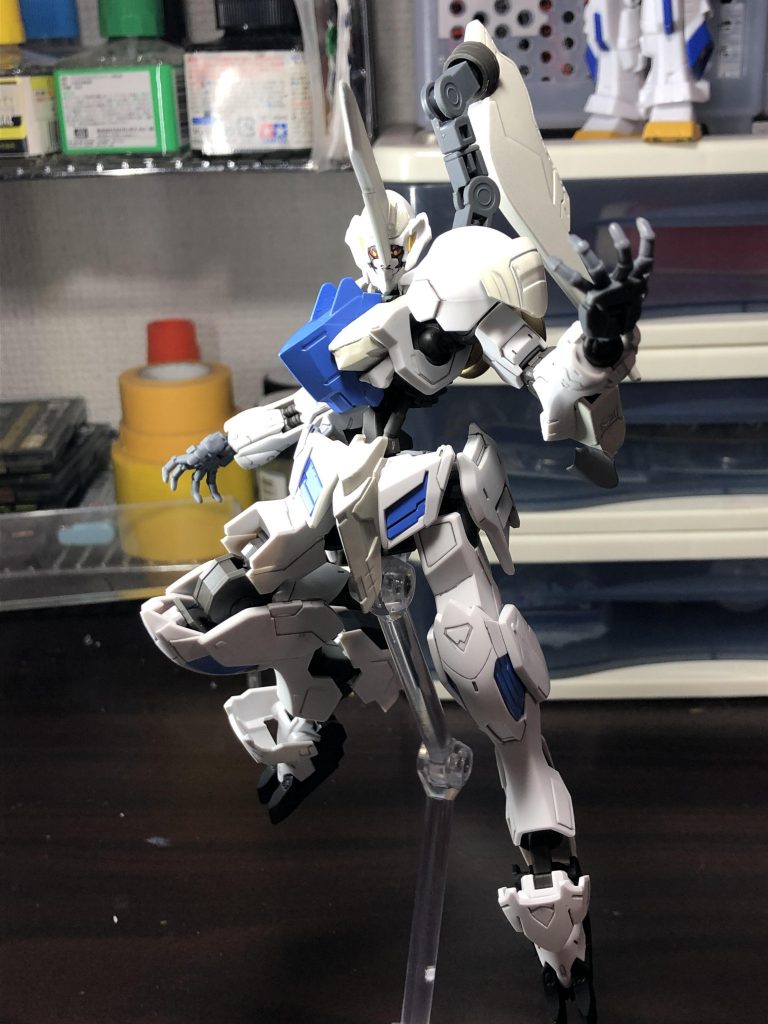 白の聖騎人–4枚目/制作者：多趣味の生き甲斐