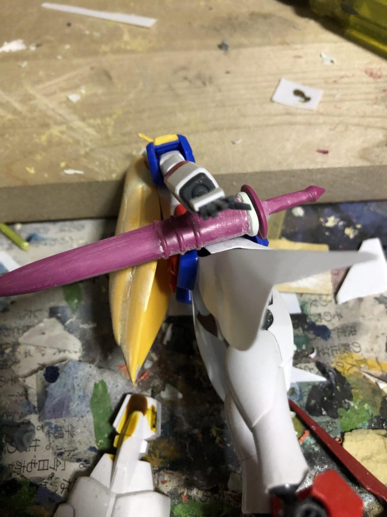 少しきついですが鞘に入れることもできます。