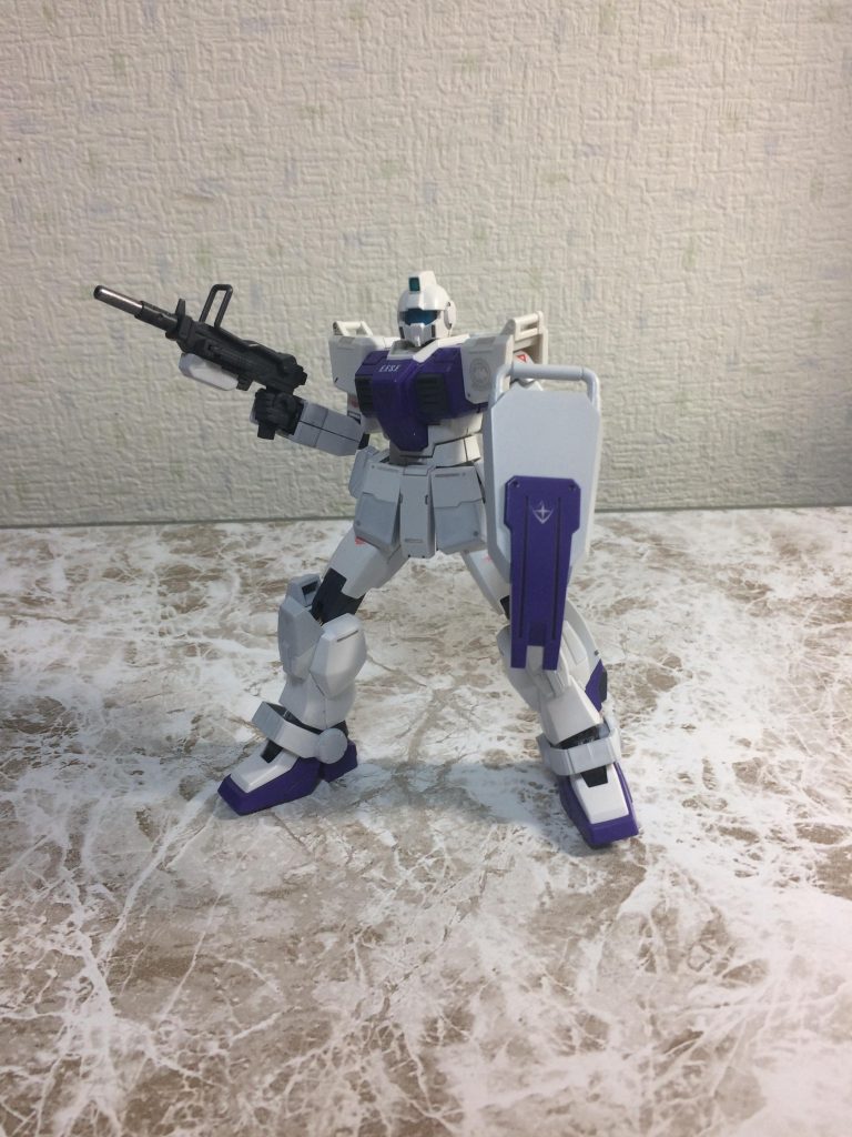 100mmマシンガン+陸戦型シールド