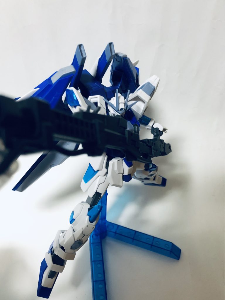 ストフリのポーズ？
少し無茶がありますが、なんとか撮れました…ポージングって難しいですね…