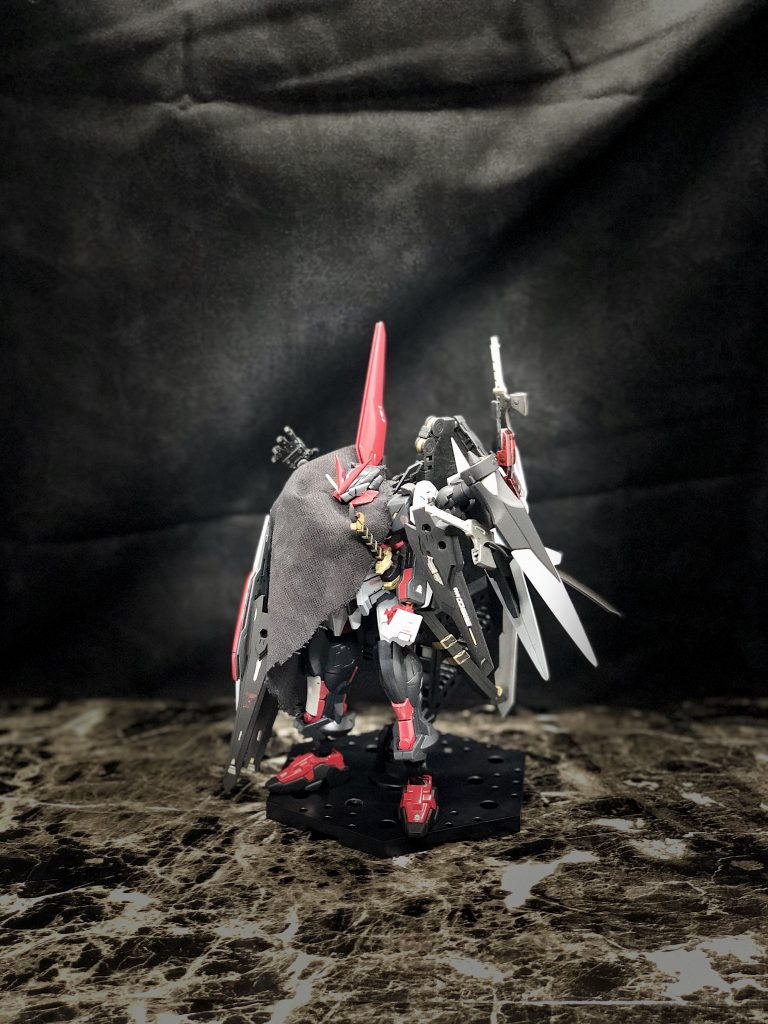 黒い布がある事により、謎めいた悪役感が出ますね‼︎(ビームコーティング設定)
ビームコーティング⁉︎GPDは必須スキルだ‼︎のセリフ今でも好きです‼︎