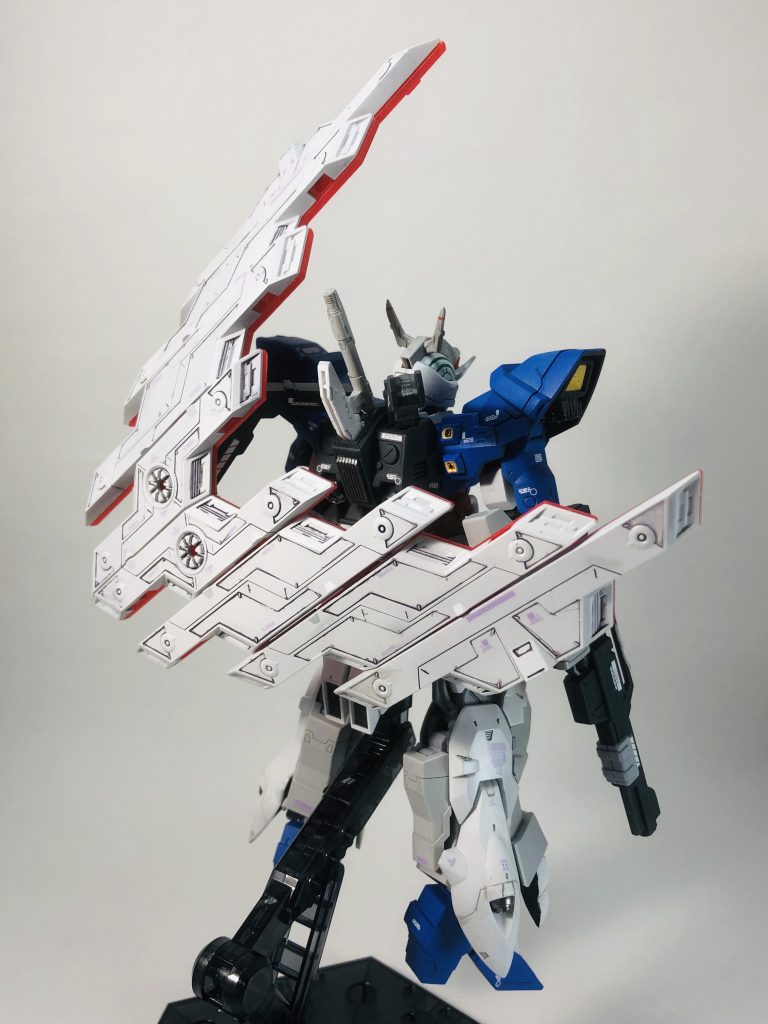 背中。サイコプレートのスミ入れが楽しかったのを覚えてます