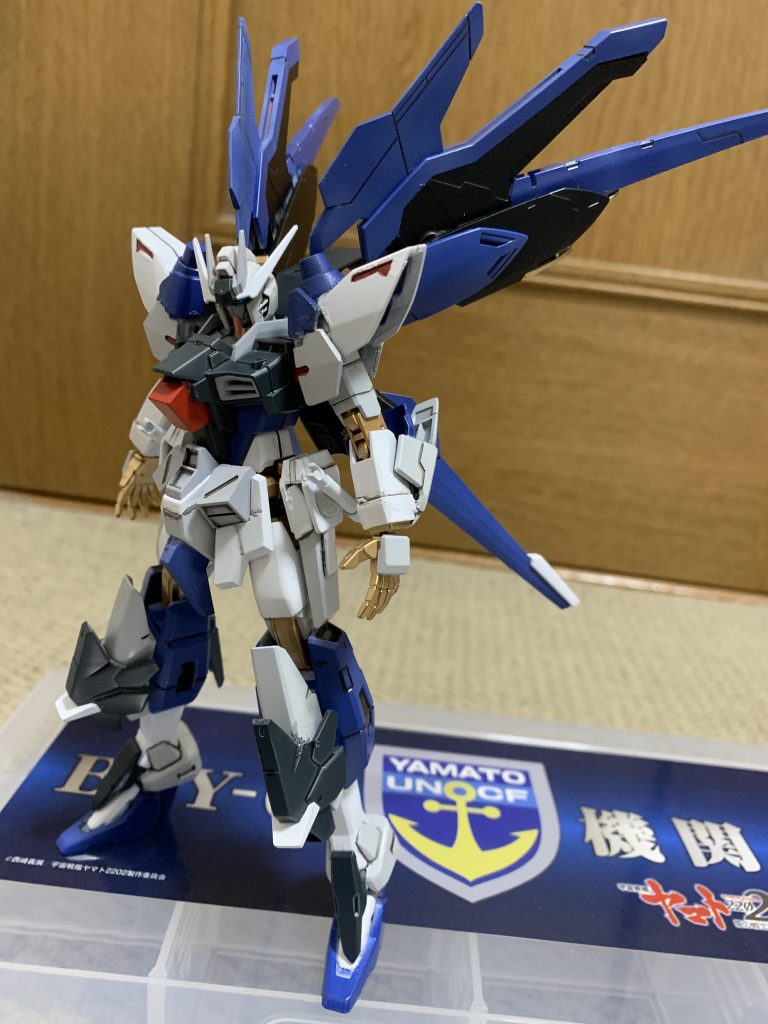 デカール前!
このままだとやはり物足りなかったので、デカールの赤と白を新調して貼りました!
気がついたら夜の8時間から貼り始めて朝の3時半、、、死ぬかと思いましたw