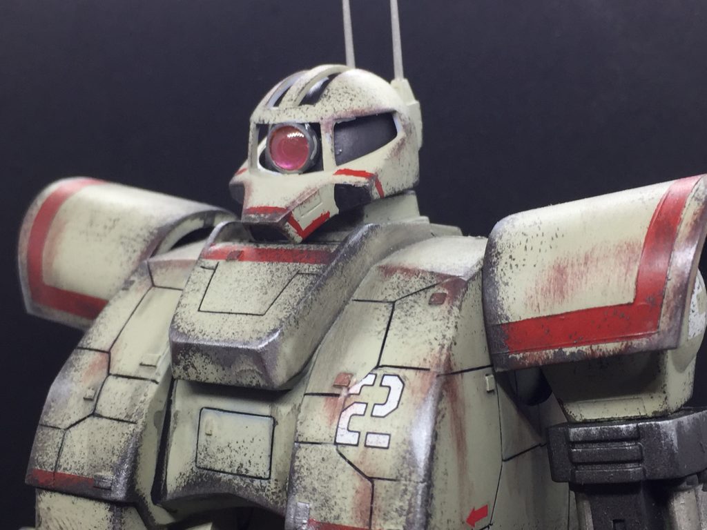 ヘッドは旧キットにhアイズに変更
胴体はジオング
ショルダーアーマーは旧キット