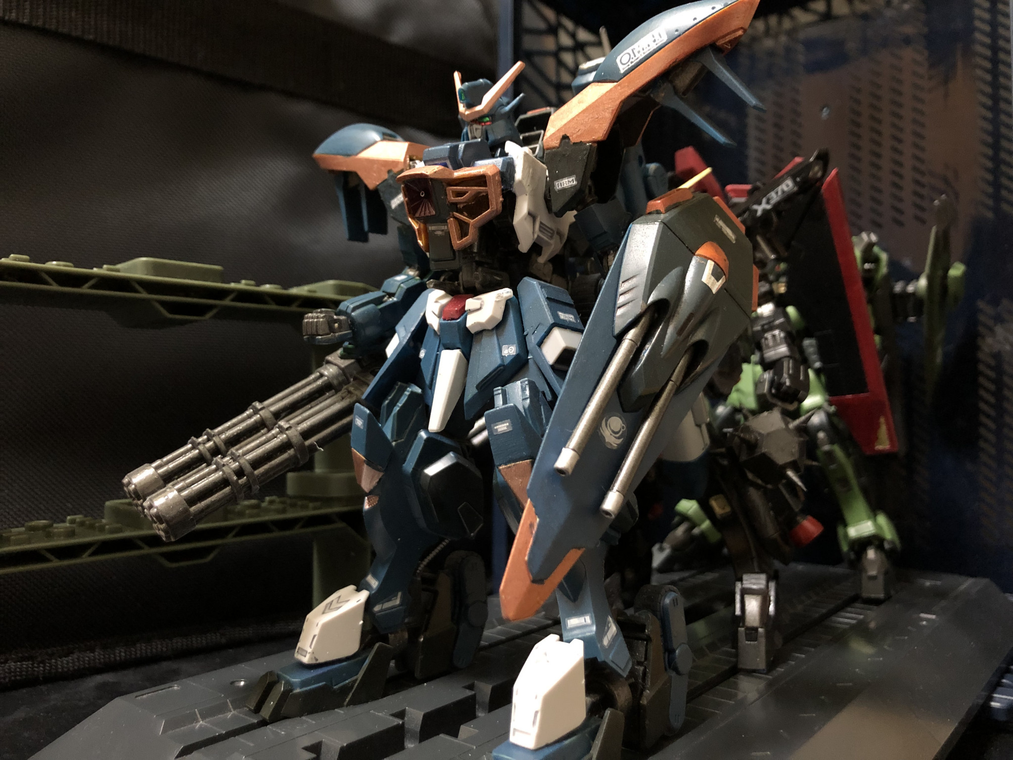 カラミティガンダム フェッロ−サングリエンタ フレーム｜oyz (オイズ 