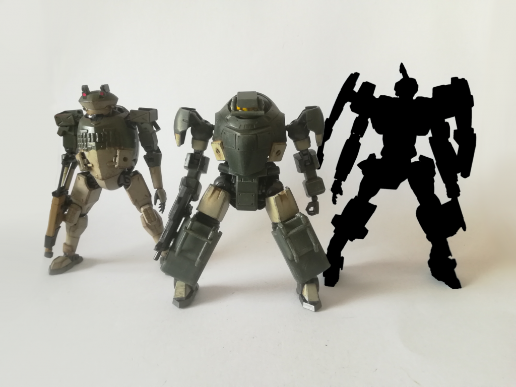 中央:重操兵フォッシュネル
右:機操兵ヴェーチェル(仮)
左:機操兵リャグーシカ