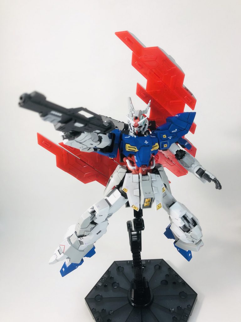 ライフル構え。