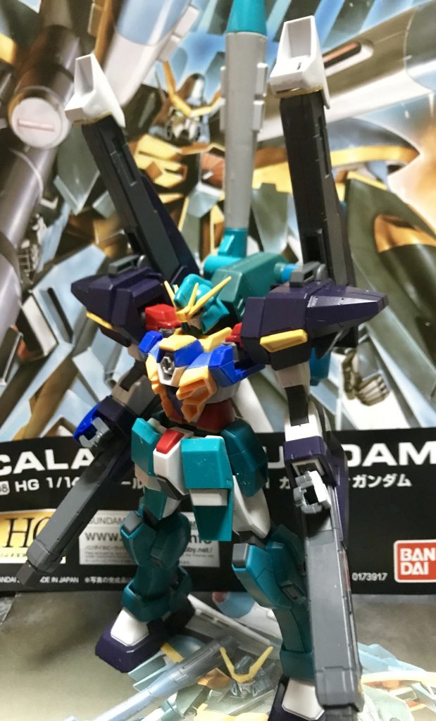 これで良いかなーって思いつつ、余ってるカラミティのパーツを見て長考。