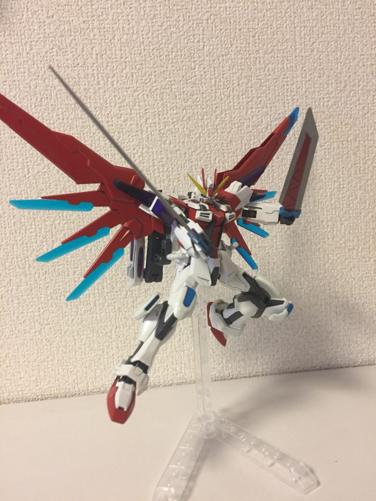 アビリティ発動時は主にフォトンエッジによる近接戦闘を得意としており、並のダイバーでは早すぎて捉えきれずに斬られてしまう。