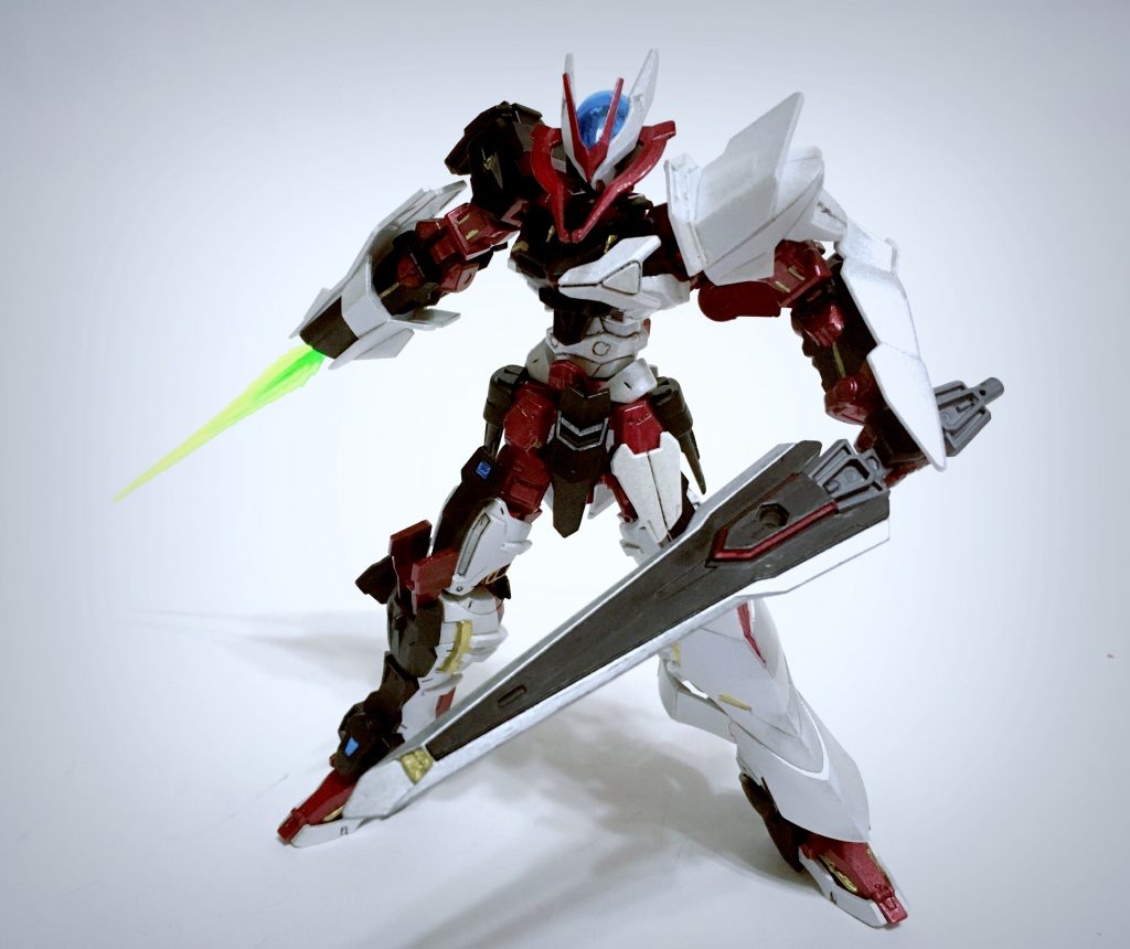 ノーネイムのDエクステンション解除状態。バインダーブレイドと、ガントレットセイバー(ビームソード)の二刀流で接近戦を仕掛ける。