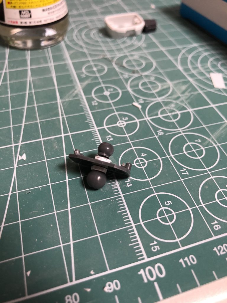 胴体部分を延長してプロポーション調整と可動域を増加させました