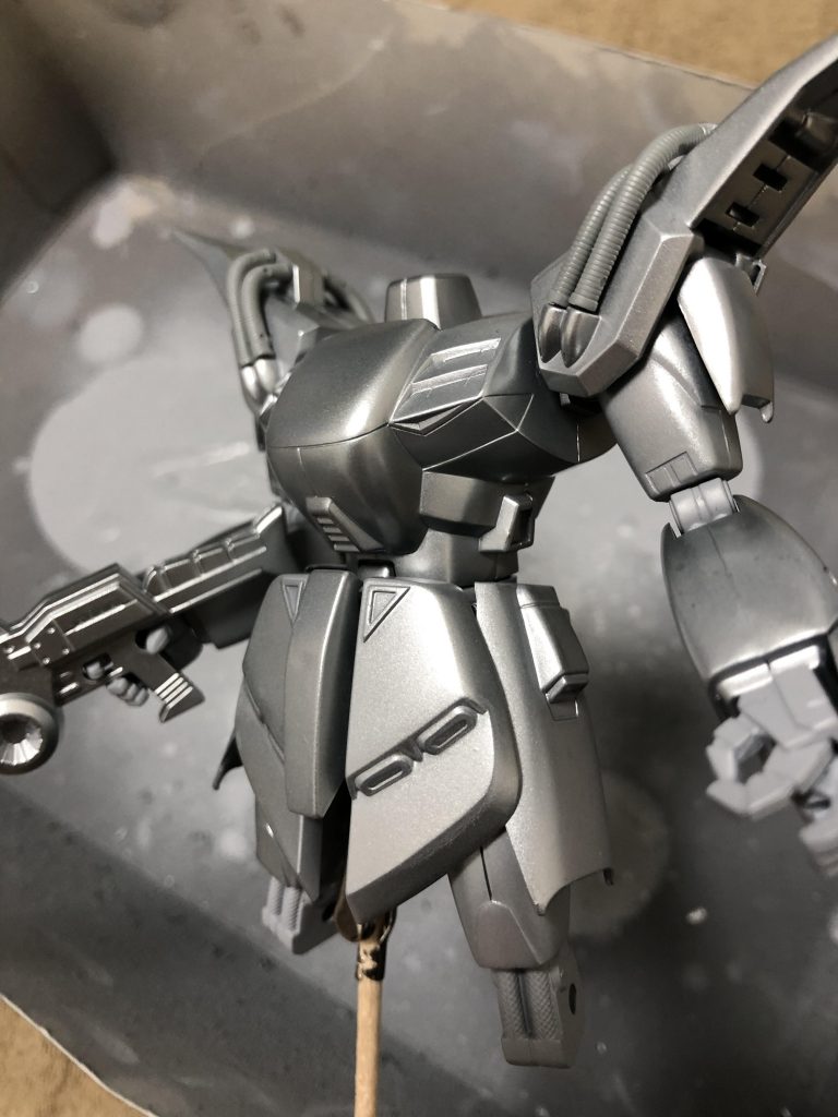 エアブラシ塗装（今回は三回塗り重ね）