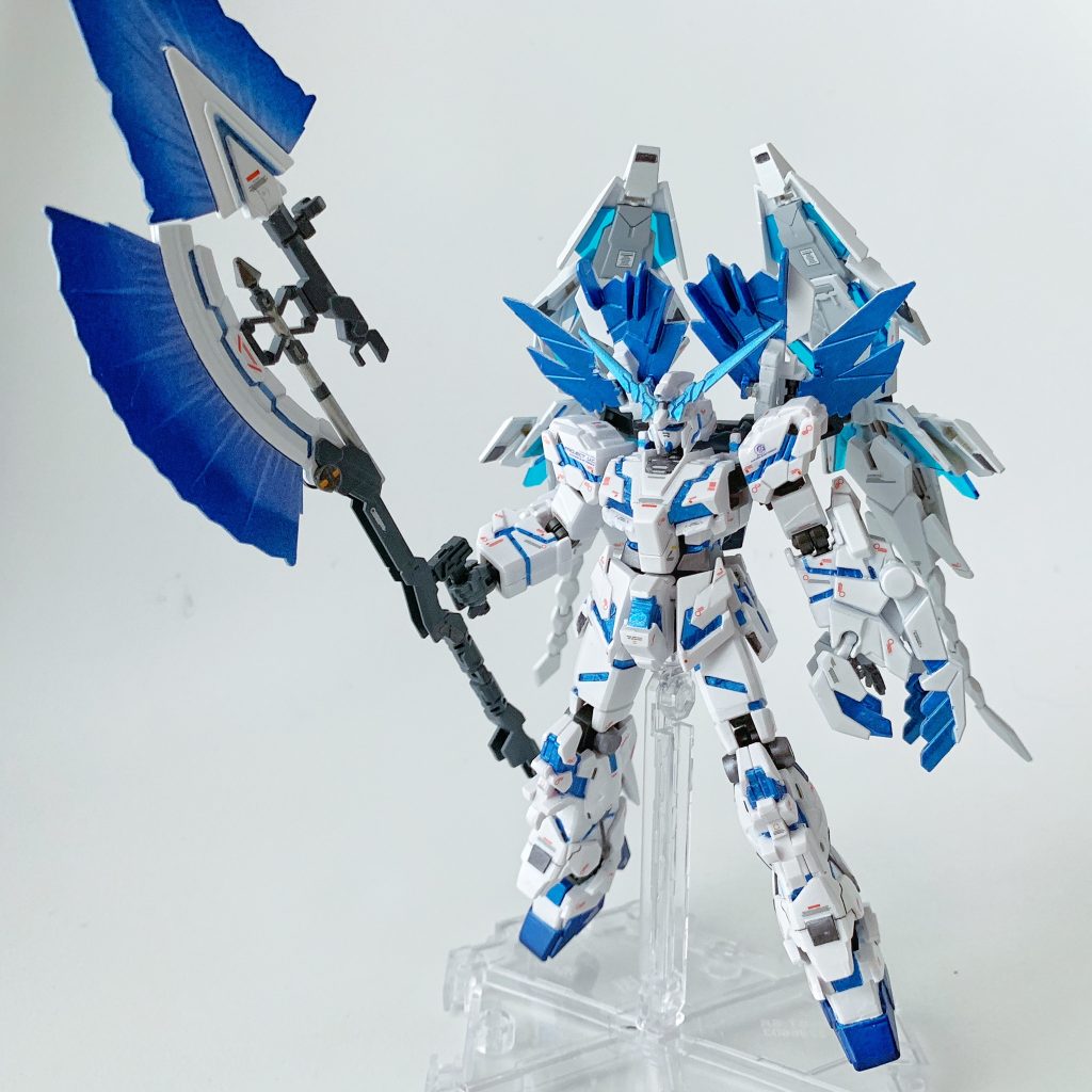 小説版バンデシネ付属のハイパービームジャベリンをハンズオン。持ち手は素体のままでは持たせられないので、ビルドナックル・角を使用。