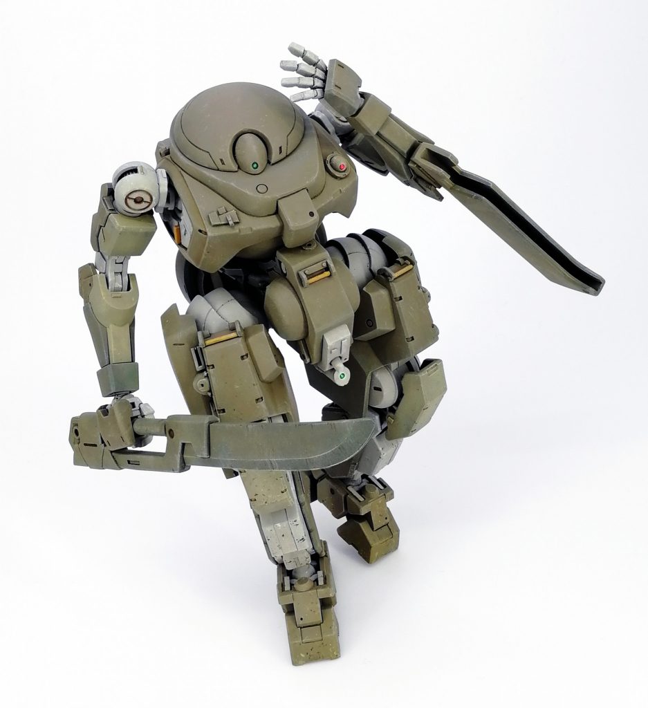 左手の肘にマウントしてるのは剣型鈍器。無いよりはマシみたいな。
ネオジム磁石で接続してます。