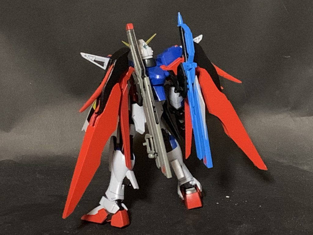 肘やサイドアーマーは個人的な趣味でアレンジ、アロンダイトとビーム砲はRGの物を使用してます。