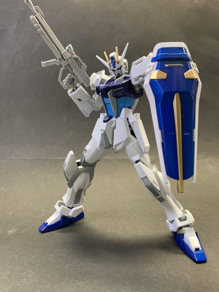 ビームライフルとシールド。