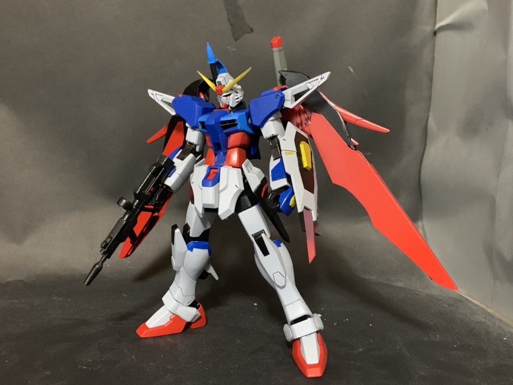 翼は大型化し、劇中のプロポーションを目指してます。