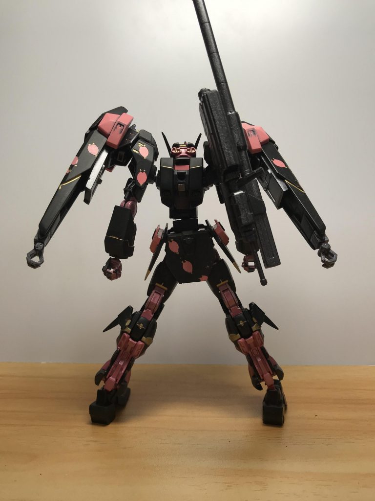 後ろはこんな感じになってます。桜の花びらを散りばめています。