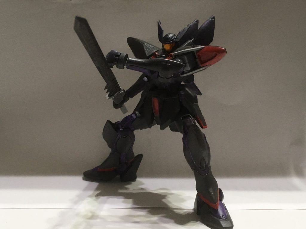 固有武器は右手に持つ長剣、投槍としても使えます。