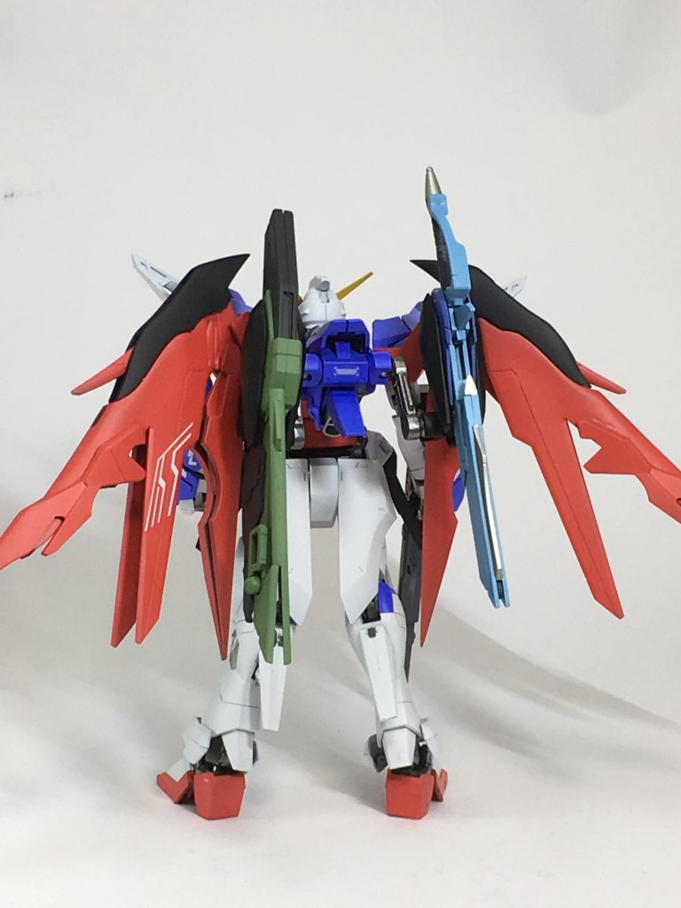 リア
バックパックはフリーダムをベースにクアンタやバンシィのジャンクでそれらしくまとめました。