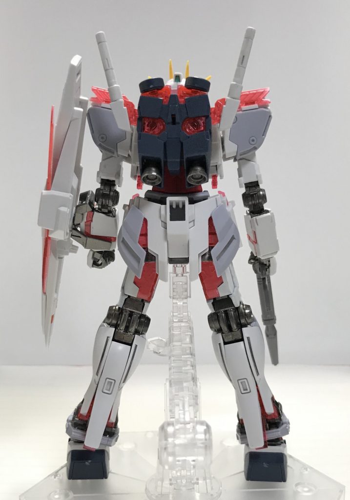 後ろから。
ちなみにサイコフレームは裏側を白で塗装しています。