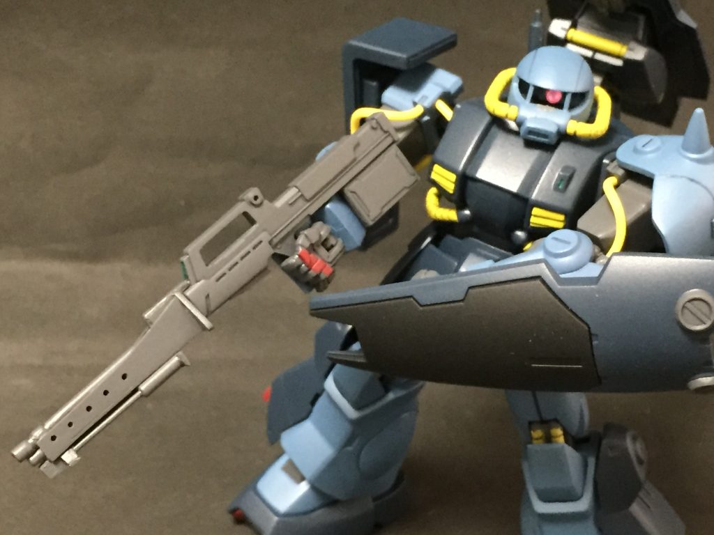 ジムライフルはカスタムやネモに付属するものを加工し,MGジム改に付属するロングライフルに加工.本当はハイザックキャノンに持たせたかったとか秘密…🤫