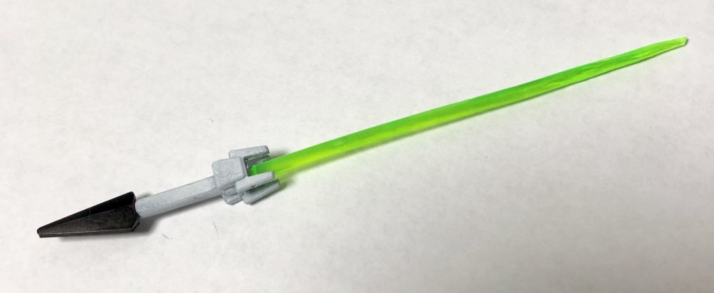 ビームサーベルはジャンクと
キットの一部から作ってます
ビーム刃はランナーを削りました
ガタガタだわ(^_^;)