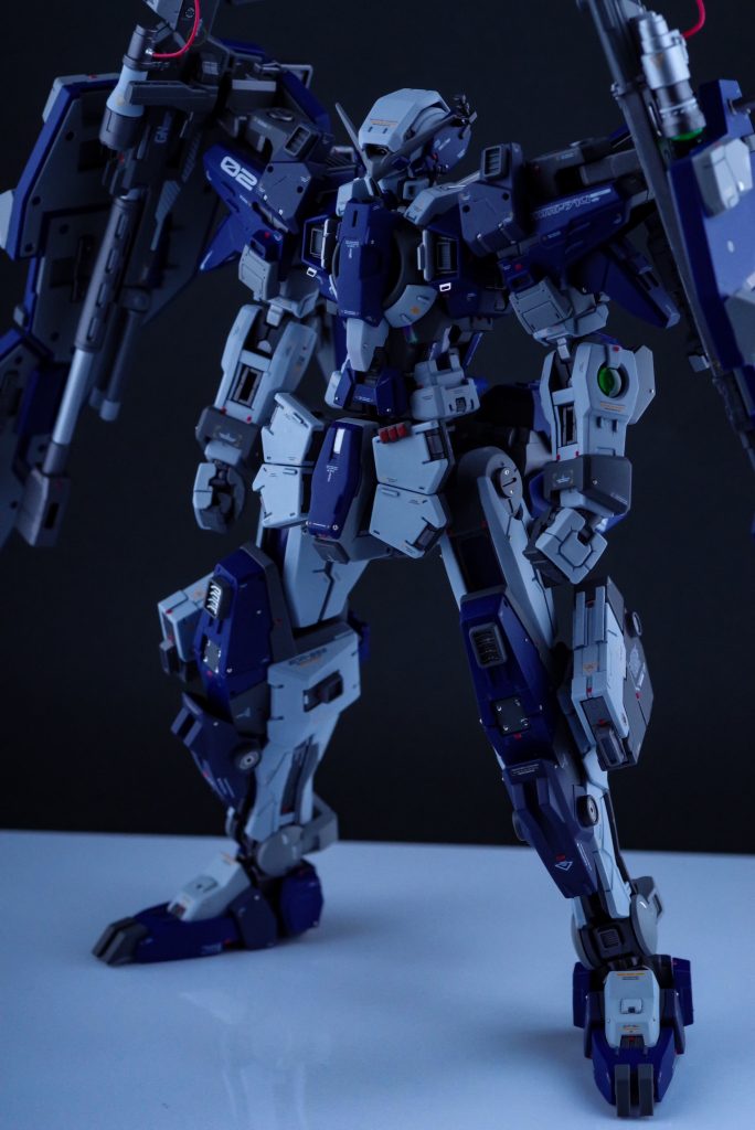 今回は首を1ミリ、股関節を外に3ミリづつ伸ばしてスタイルをマッシブになるよう調整しています