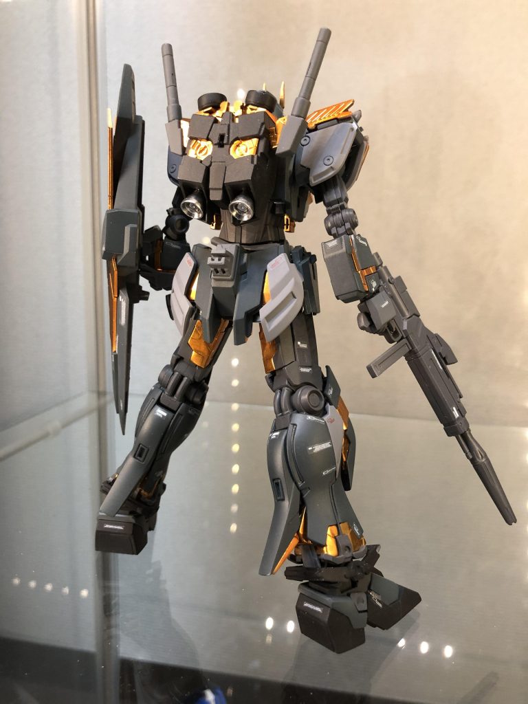 バックショット
ちょっと寂しい感じがするのでもう少し手を入れるべきでした