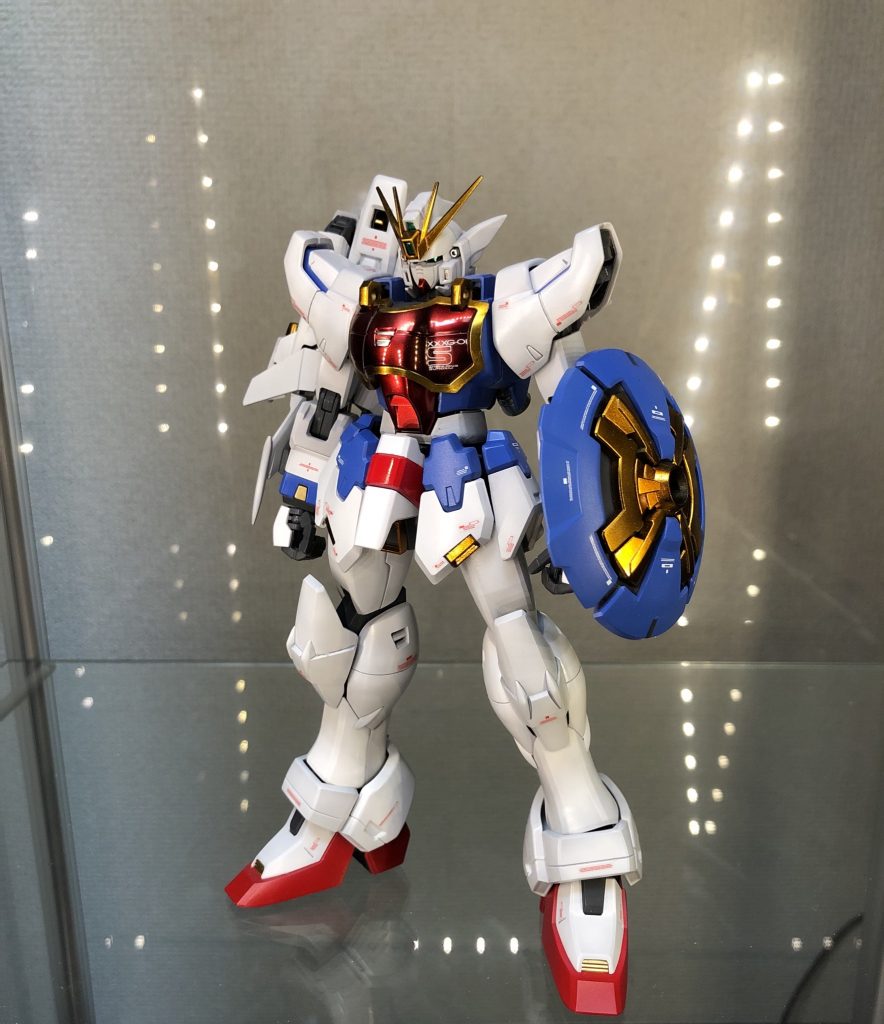 胸部装甲は迷いましたがキャンディ塗装にしてみました！