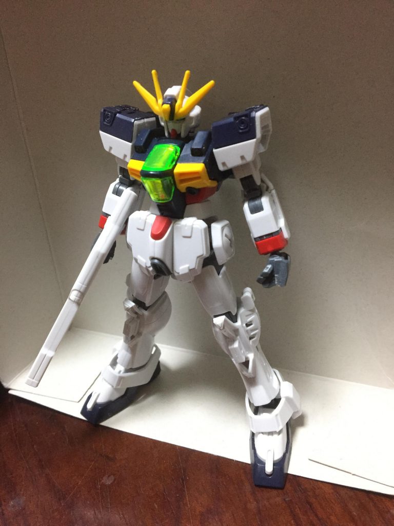 ほぼ素組み完了時点。
なんとなくνガンダムとかナラティブあたりにいそうな感じ。