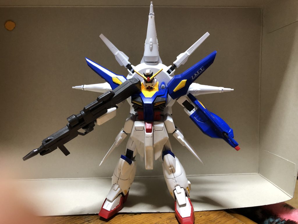 ラストはドラグーン発射!
…をイメージしたポーズでフィニッシュ
ドラグーンが特徴的なだけありこういう感じのシルエットが映えるなあと思います