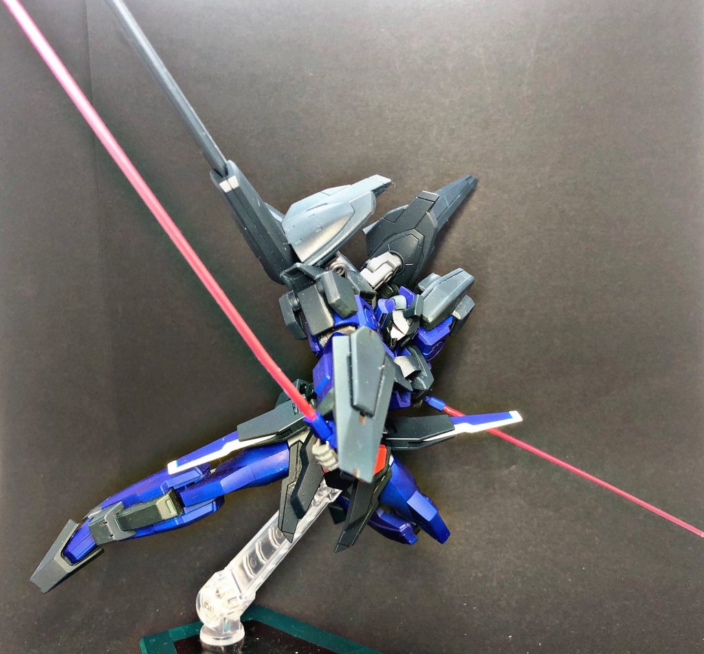 ビームサーベル
一般仕様と同じビームサーベル
リアアーマーに二本搭載されている