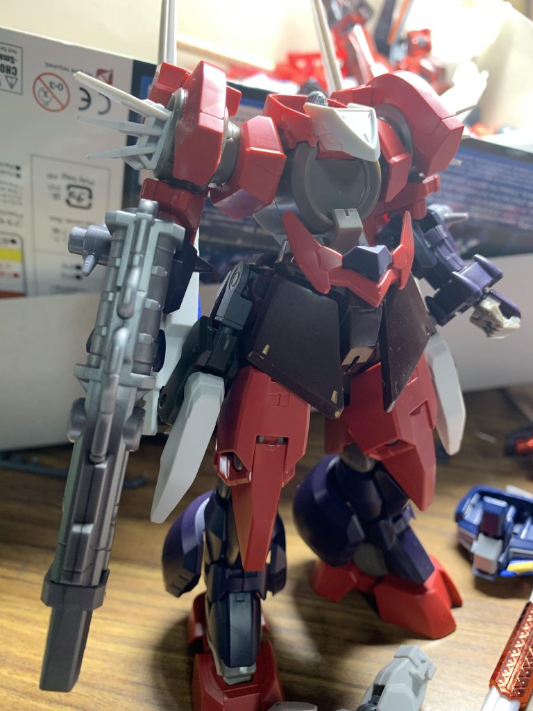 初期案です。頭部は改造中に大破しましたwww