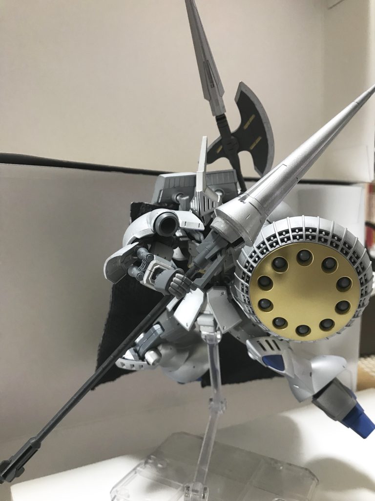 大型ランス 
GNランスを改造してあるので射撃も可能なメイン武装