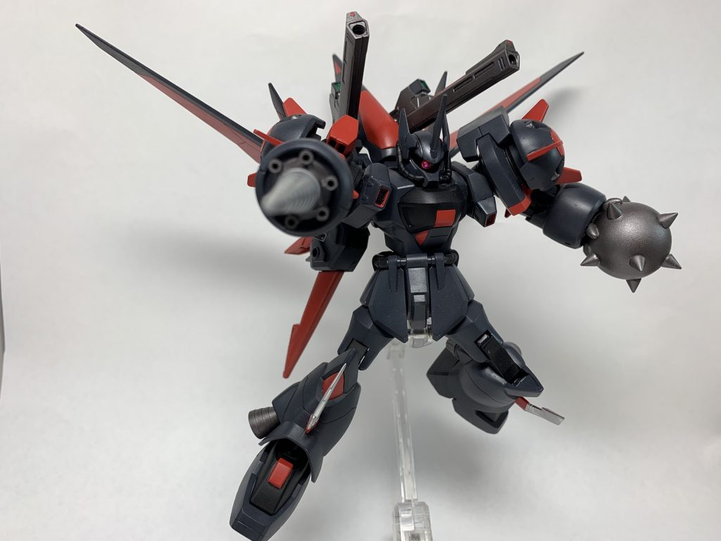 複合ドリルアーム“ケルキオン”

カスタマイズキャンペーンで入手したドリルランスの先端部をシャープ化し、根元には6つの銃身を取り付けビームガトリングとしても使える複合武器にしてみました。
ドリルもガトリングも同じ回転する武器だからという安易な発想で作った武器ですが、速射性に富んでいることから牽制に使ったり、敵機に突き刺したままゼロ距離で撃ったりと、汎用性の高い武器になった…という設定。