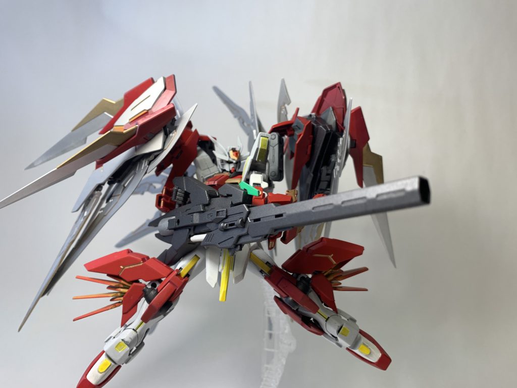 フル装備は遠距離メインというイメージ。
パージすること通常の接近戦メインのシュトラールに戻るという感じです。