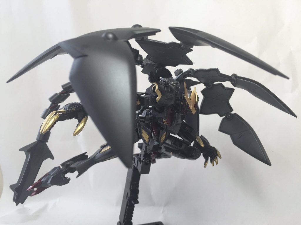 ハンドパーツも1/100バルバトスルプスレクスの物へ変更。