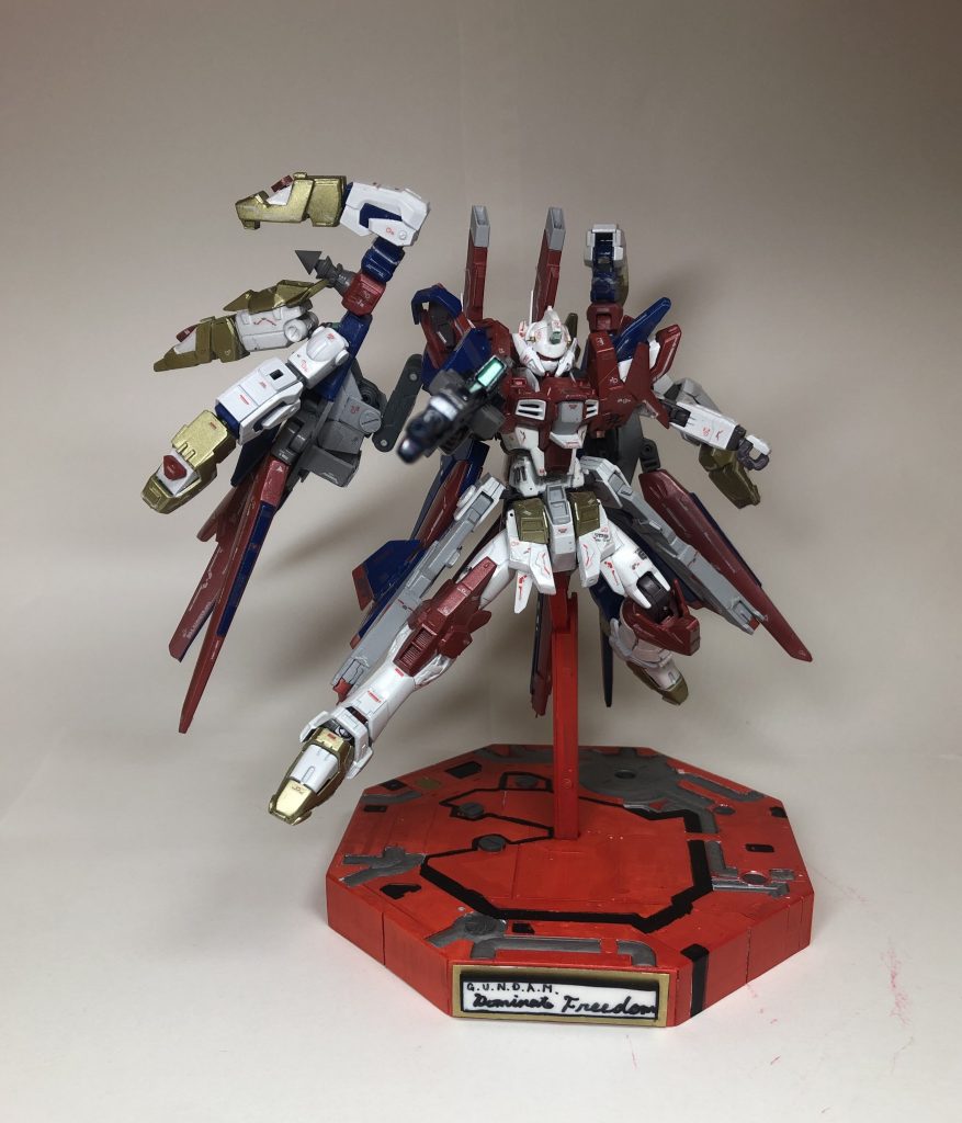 射撃モーション
SEEDポーズやろうと思ったけどストフリ じゃ違うじゃんと思って普通に射撃モーションに。